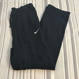Black Nike sweatpants